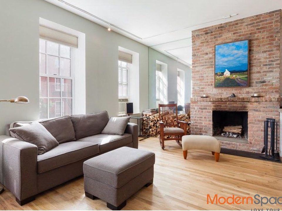 1st image of 822 Greenwich St APT 3B