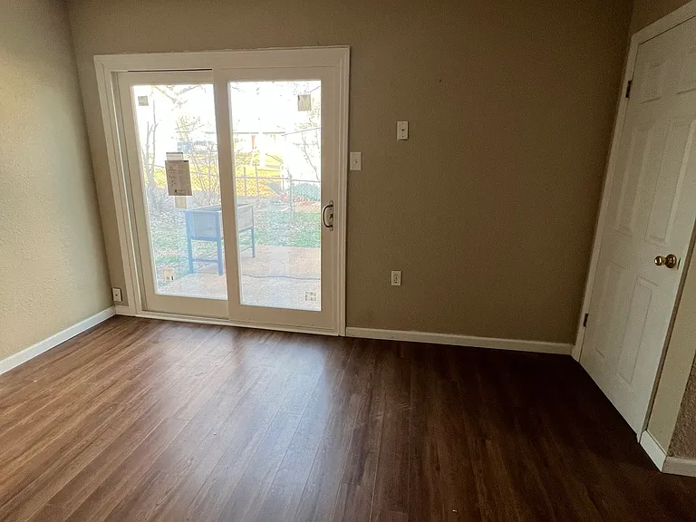 2337 Lonedell Rd — Photo 26