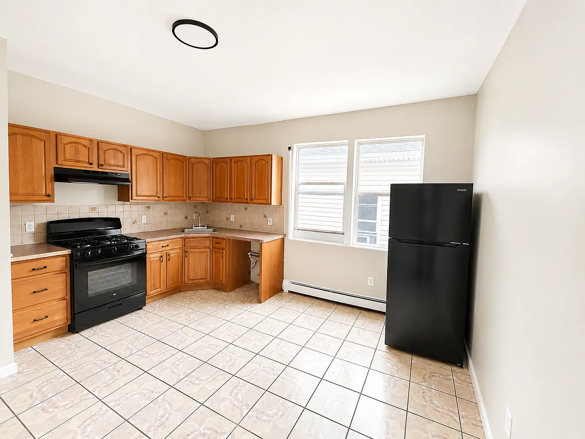 Building Photo - 90-92 Willoughby St #2L
