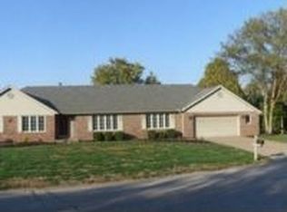 8146 Peach Blossom Ln, Evansville, IN