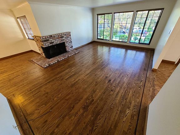 5th image of 717 Melissa Ct