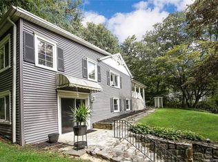 11 Split Rock Rd, Mahopac, NY 10541