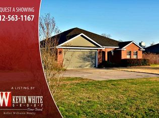 173 Murchison Dr, Cedar Creek, TX 78612