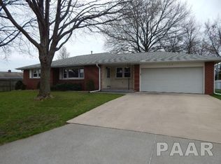 105 Ridge St, Morton, IL 61550