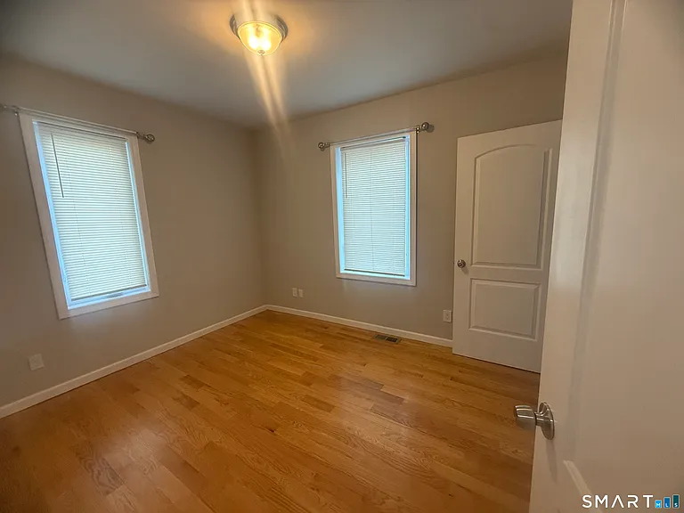 168-170 Kelsey St — Photo 20