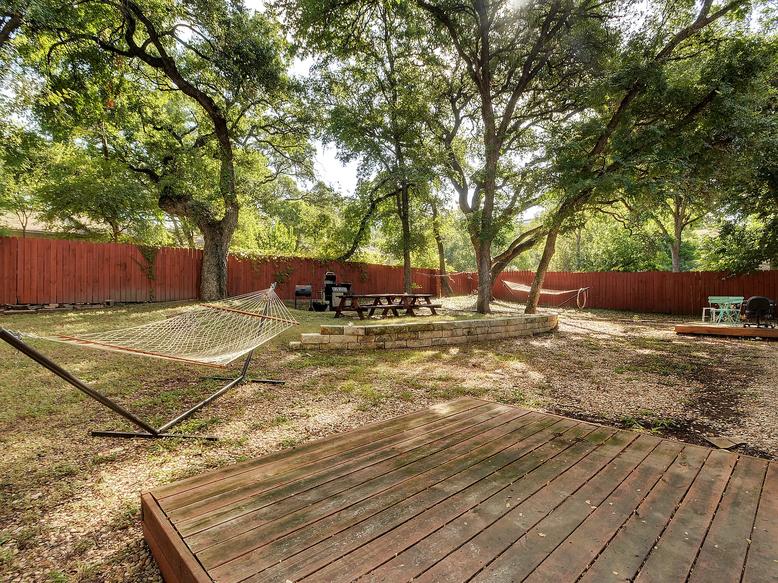 6 bed, 2000 sqft, $5,400 — Photo 3