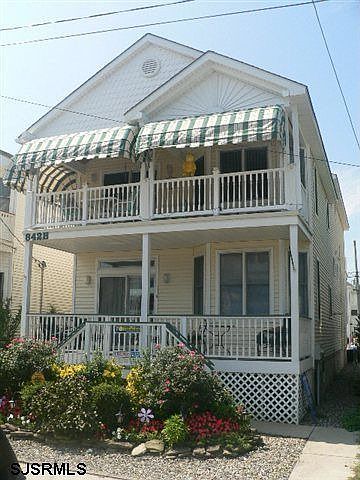 1st image of 842 1st St #1