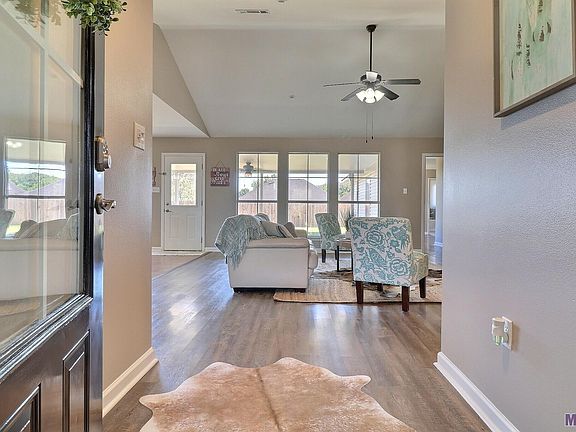 5th image of 26040 Wimbledon Ave