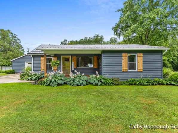 310 E Fargo St, Sheridan, MI 48884