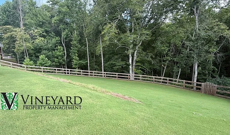 44 Sparkleberry Ln W — Photo 52