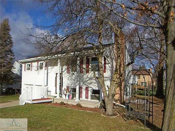 2nd image of 5004 Plum Hollow Dr