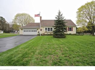 22 Spiller Dr, Kennebunk, ME 04043