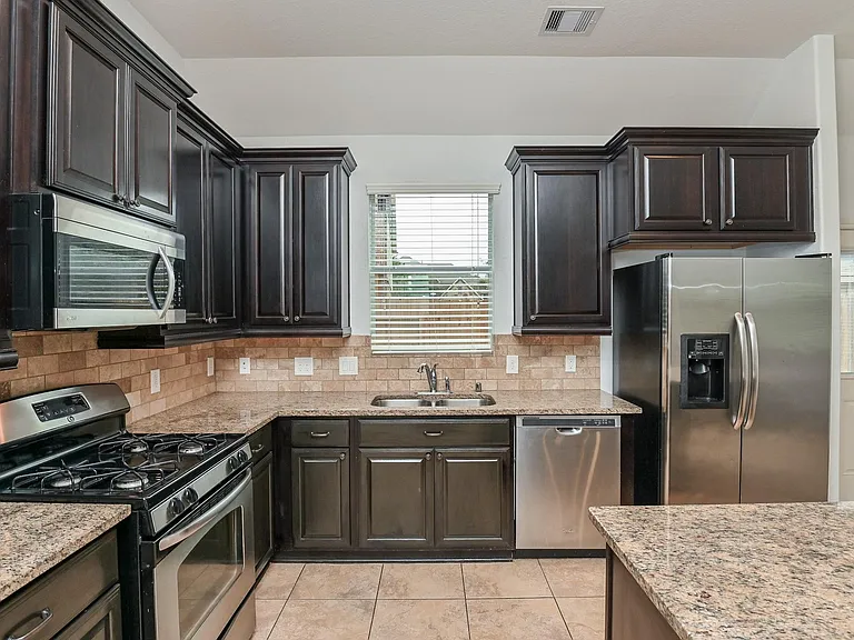 6026 Baileys Run Ln — Photo 16