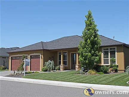 3060 Riverbend Dr photo 1