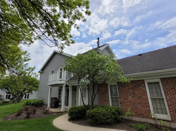 1951 N Stillwater Rd, Arlington Heights, IL 60004