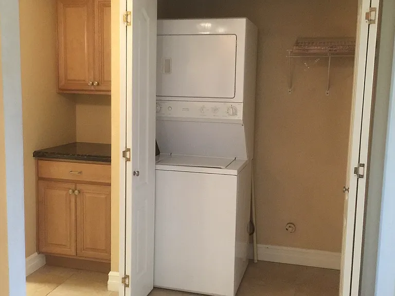 1900 Villa Palms Ct #103 — Photo 9