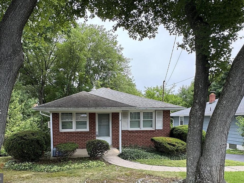 1st image of 17 Walnut Rd