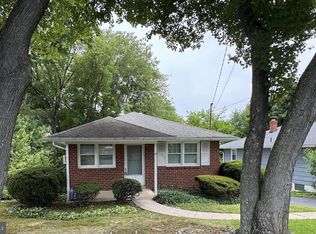 17 Walnut Rd, Wallingford, PA 19086
