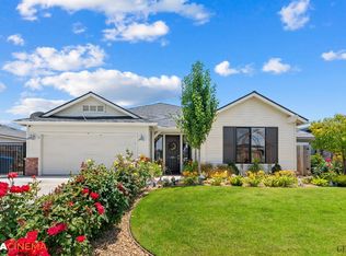 7711 Bandelier Dr, Bakersfield, CA 93313