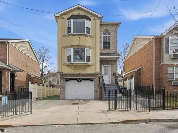 105 Peabody Pl, Newark, NJ 07104