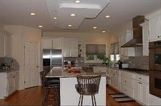 2nd image of 796 Duxbury Ln