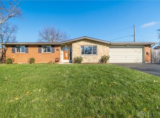 1002 Bevan Ct, Englewood, OH