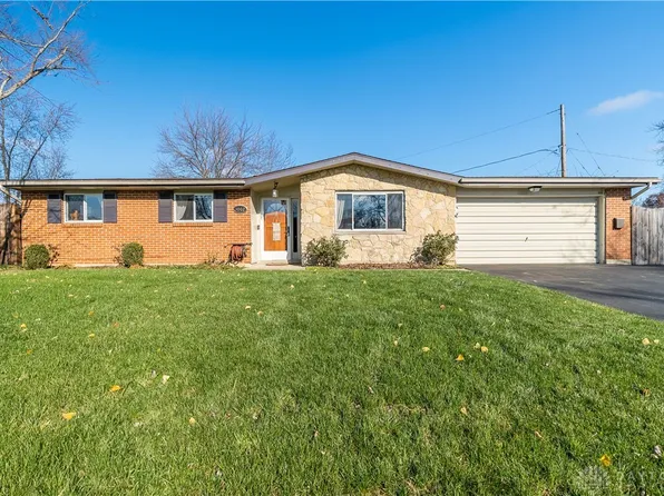 1002 Bevan Ct, Englewood, OH 45322