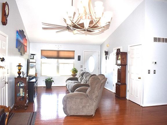 4th image of 19286 Briarway North Dr