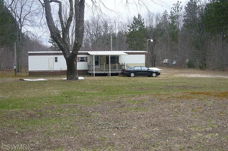 2nd image of 14088 Glovers Lake Rd