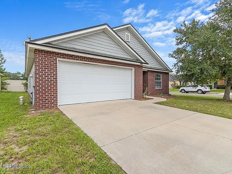 9155 Mill Grove Dr — Photo 2