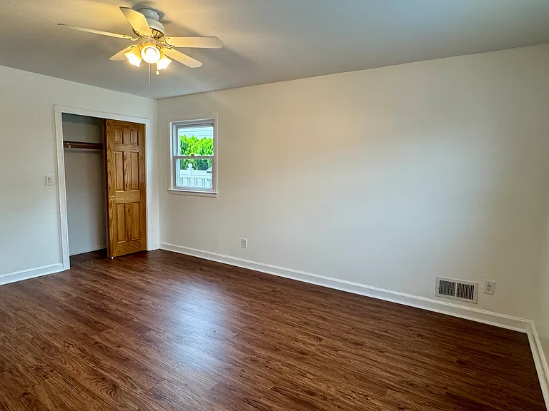 83 Augusta Ave #2 — Photo 14
