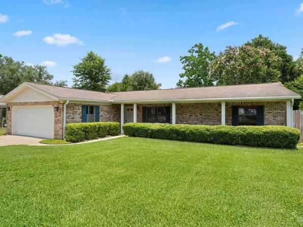 5958 Somerset Dr, Pensacola, FL 32526