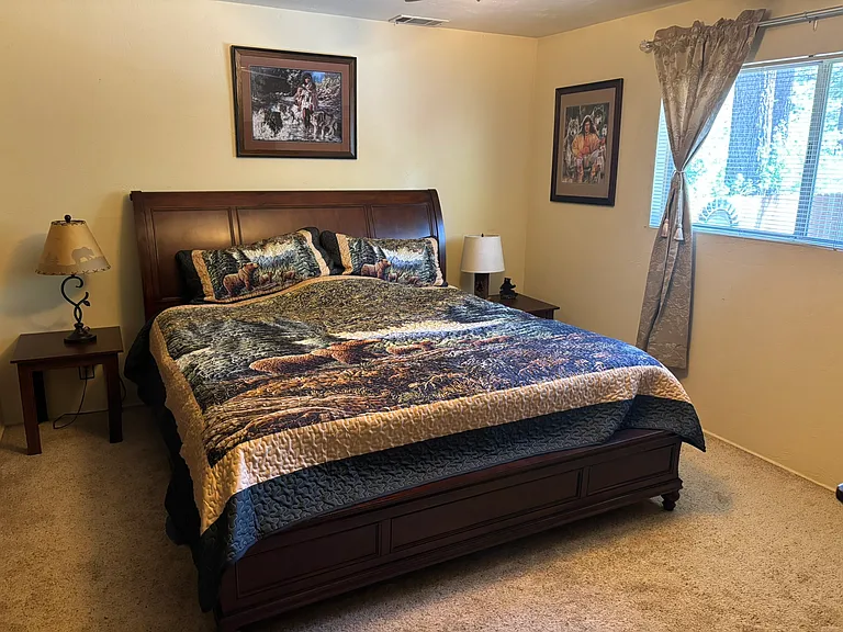 304 E Mojave Blvd — Photo 11