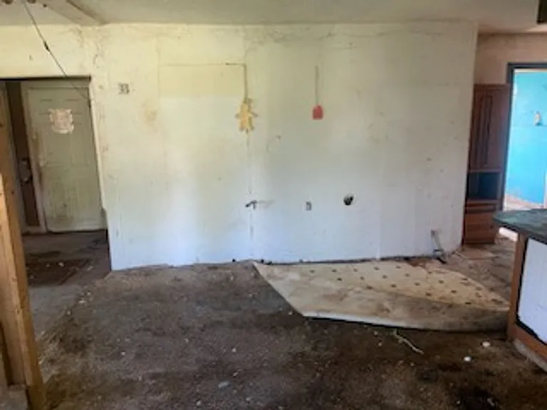 409 Merle Ave — Photo 12