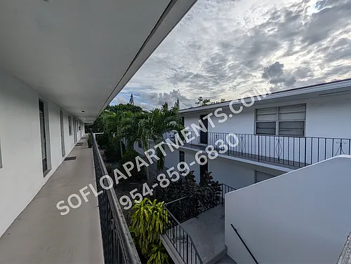 2830 Fillmore St Photo 1