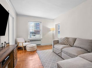 21 N Chatsworth Avenue #2L, Larchmont, NY 10538