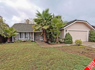 1033 W Minarets Ave, Fresno, CA 93650