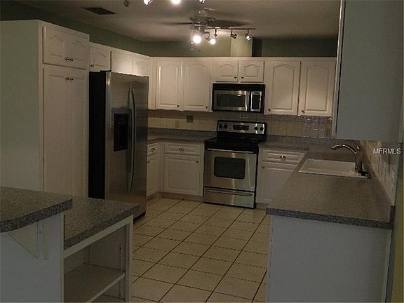 5th image of 1930 Farrington Dr