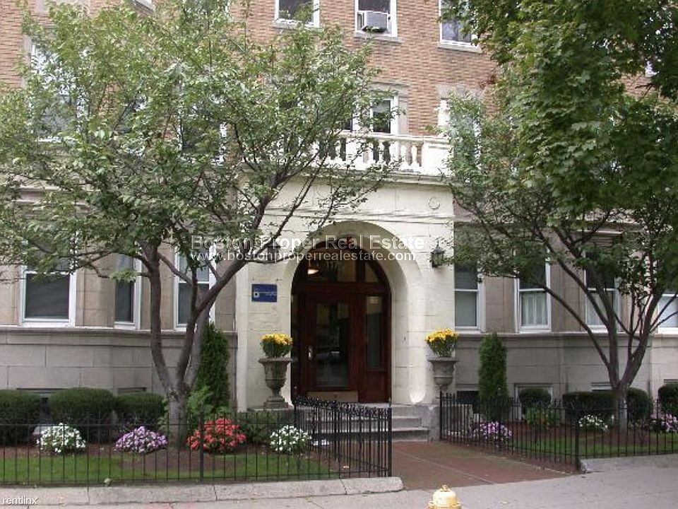 117 Park Dr. Boston - Fenway Building Photo 9 (1)