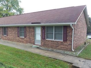 714 Maiden Ln, Mount Airy, NC 27030