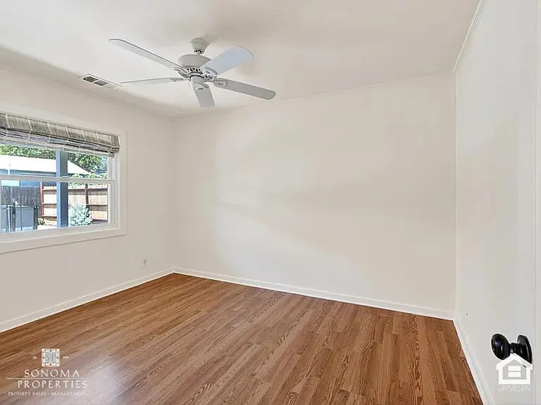 18045 Brooks Ave — Photo 15
