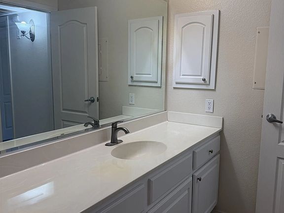 5th image of 12067 Alta Carmel Ct Unit 72