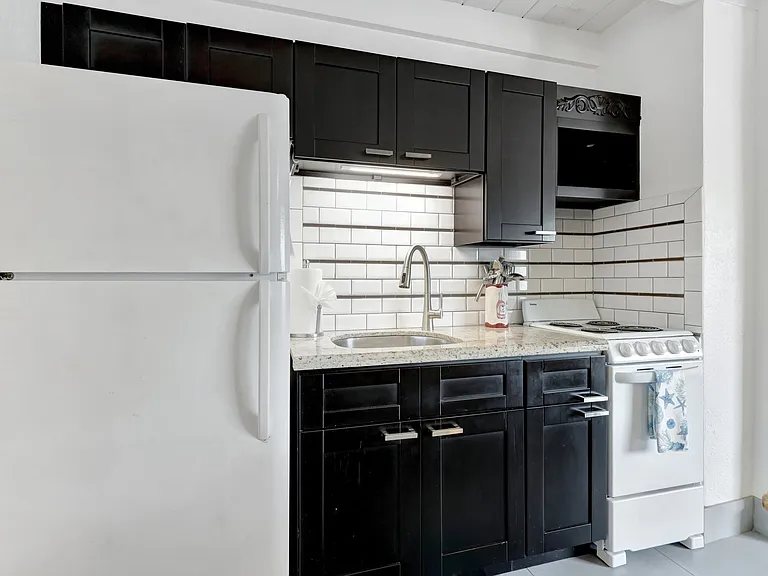 5019 N Ocean Blvd #12 — Photo 7