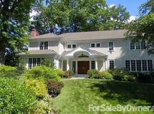 34 Paddington Rd, Scarsdale, NY 10583