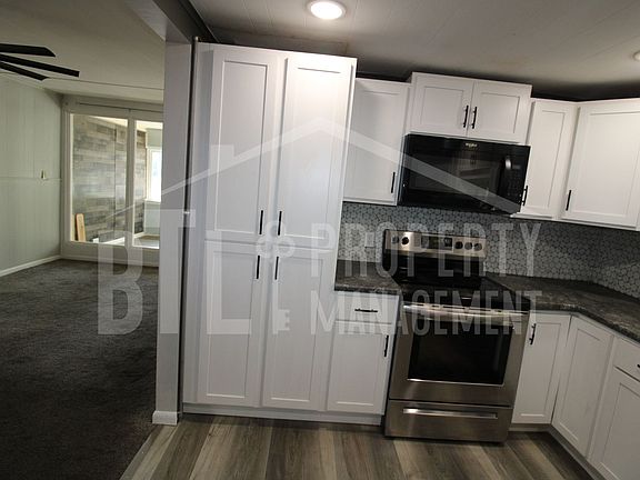 4th image of 144 Recreation Ave