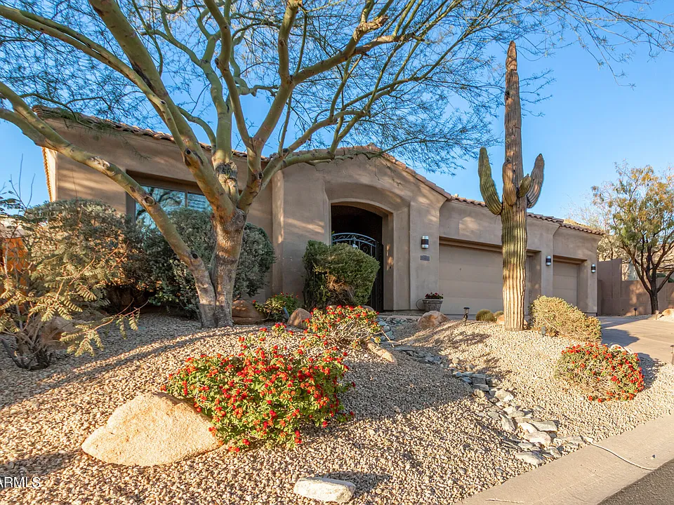 10602 E Blanche Dr