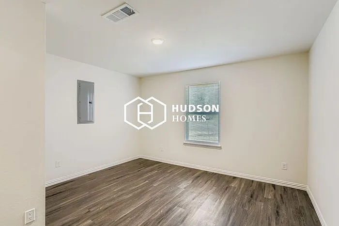 8350 Tidwell Rd #B — Photo 7