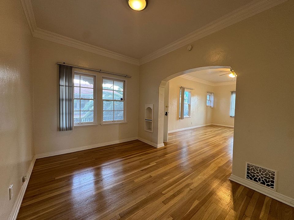 1st image of 510 Upas St #6