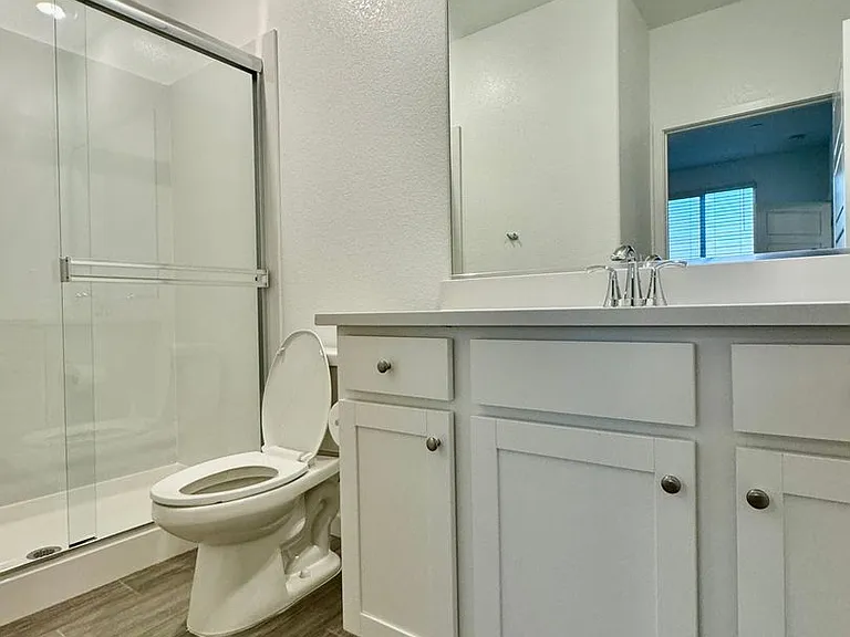 243 Dock Cir — Photo 16