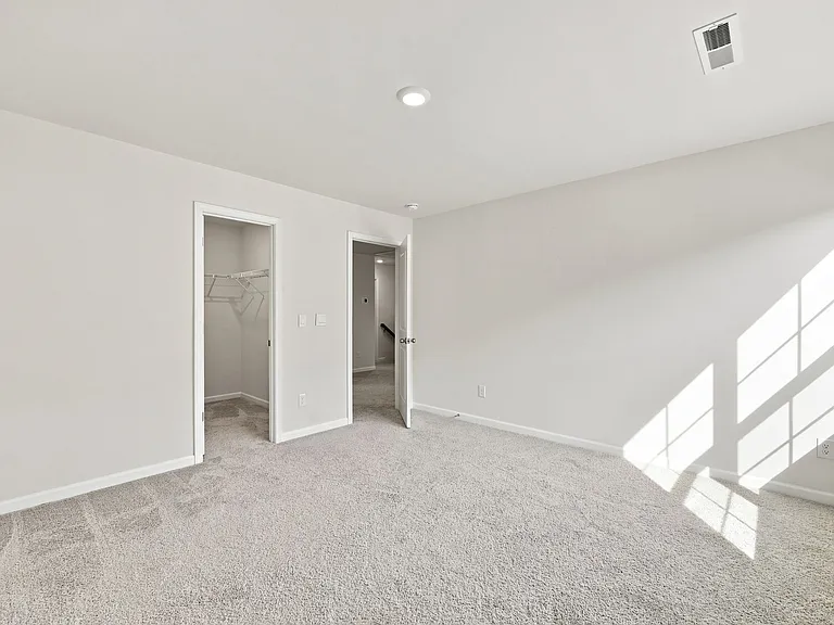 2509 Summersby Dr — Photo 31